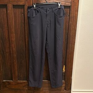 ALO Yoga Dark Gray Sweatpants